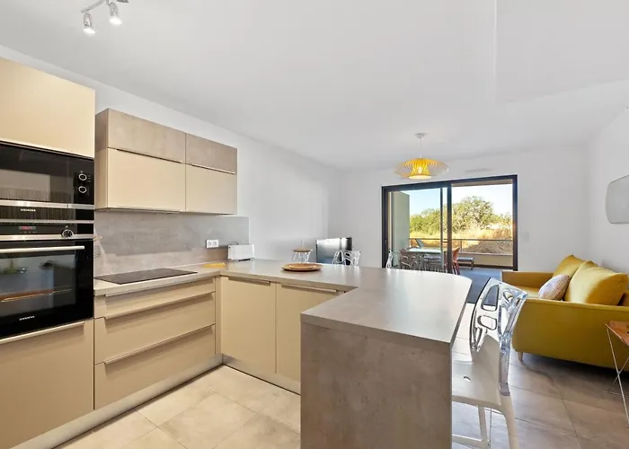 Domaine Du Frassu, T2 Standing, A Pied