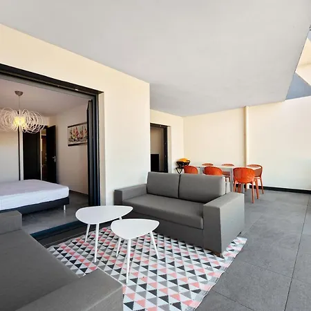 Domaine Du Frassu, T2 Standing, A Pied